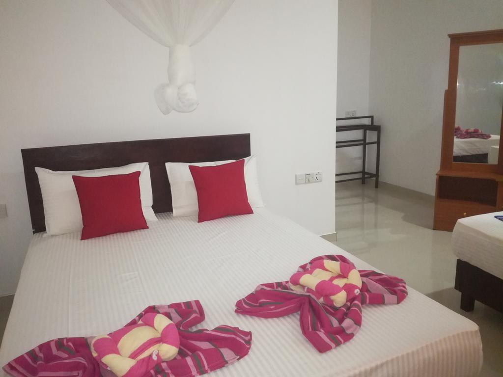 The Sigiri Roar Apartment Sigiriya Exterior photo